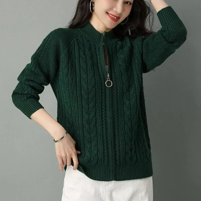 Women's cable-knit zip cardigan in Green